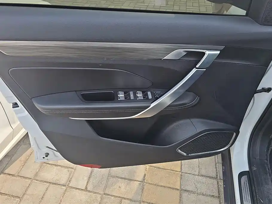 GEELY AUTOMOBILE BOYUE