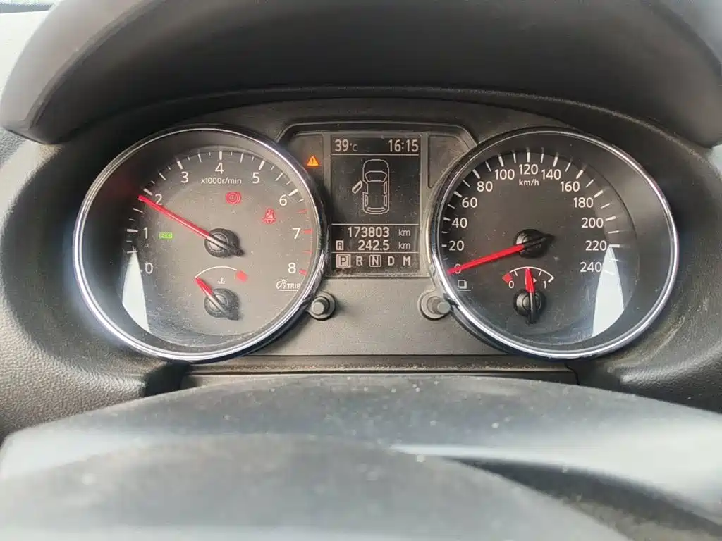 Фото 4 - Nissan Qashqai