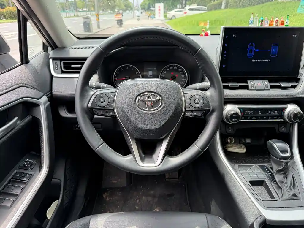 Toyota Wildlander 2023 2022 2.0L CVT 2WD Knight Edition