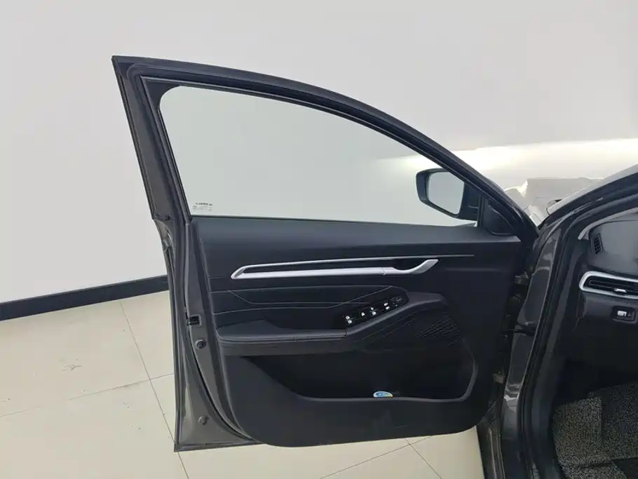 Geely Emgrand 2025 2025 4th Gen 1.5L CVT Premium