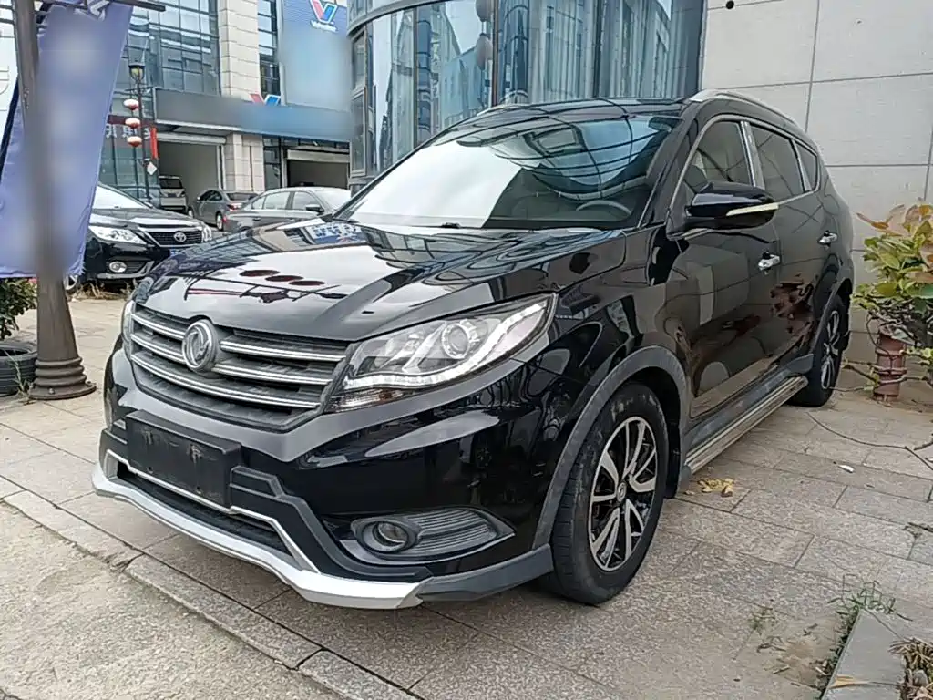 Dongfeng Fengguang Fengguang 580 2016 2016 Model 1.5T Manual Luxury Version