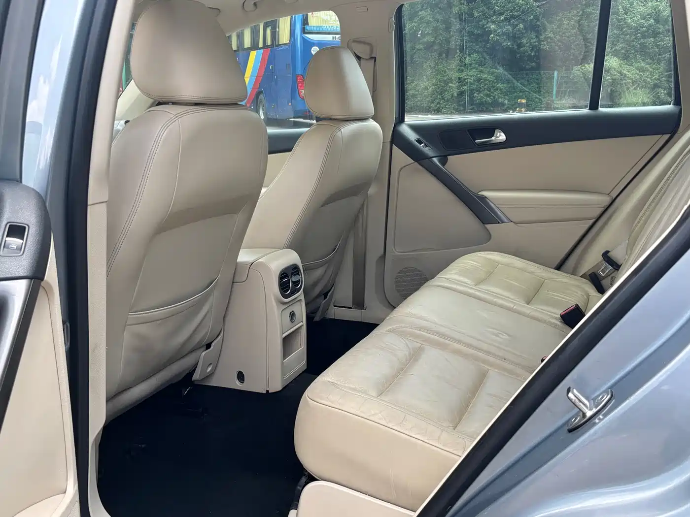 Volkswagen Tiguan 2011 2010 1.8TSI Automatic 4WD Elite