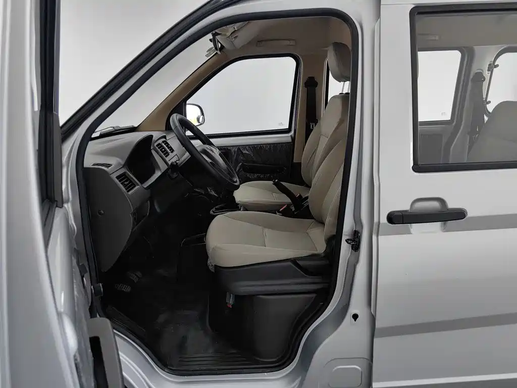 Wuling Motors Wuling Rongguang 2020 2020 1.2L S Basic Model China VI
