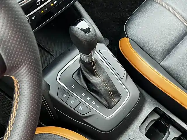 Ford Focus 2023 2022 Sedan EcoBoost 180 Auto Speed Edition