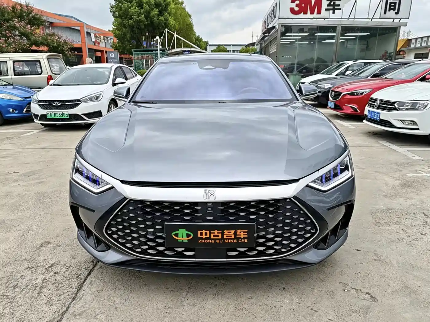 Photo 2 - BYD Han
