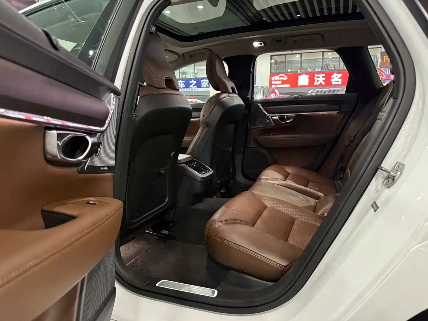 Volvo V90 2019 2019 Cross Country T5 AWD Intelligent Premium China VI