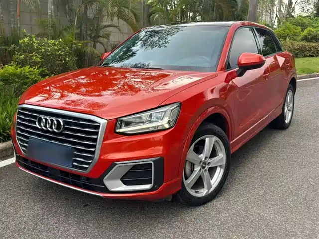 Audi Q2L 2020 35 TFSI Progressive Dynamic Model