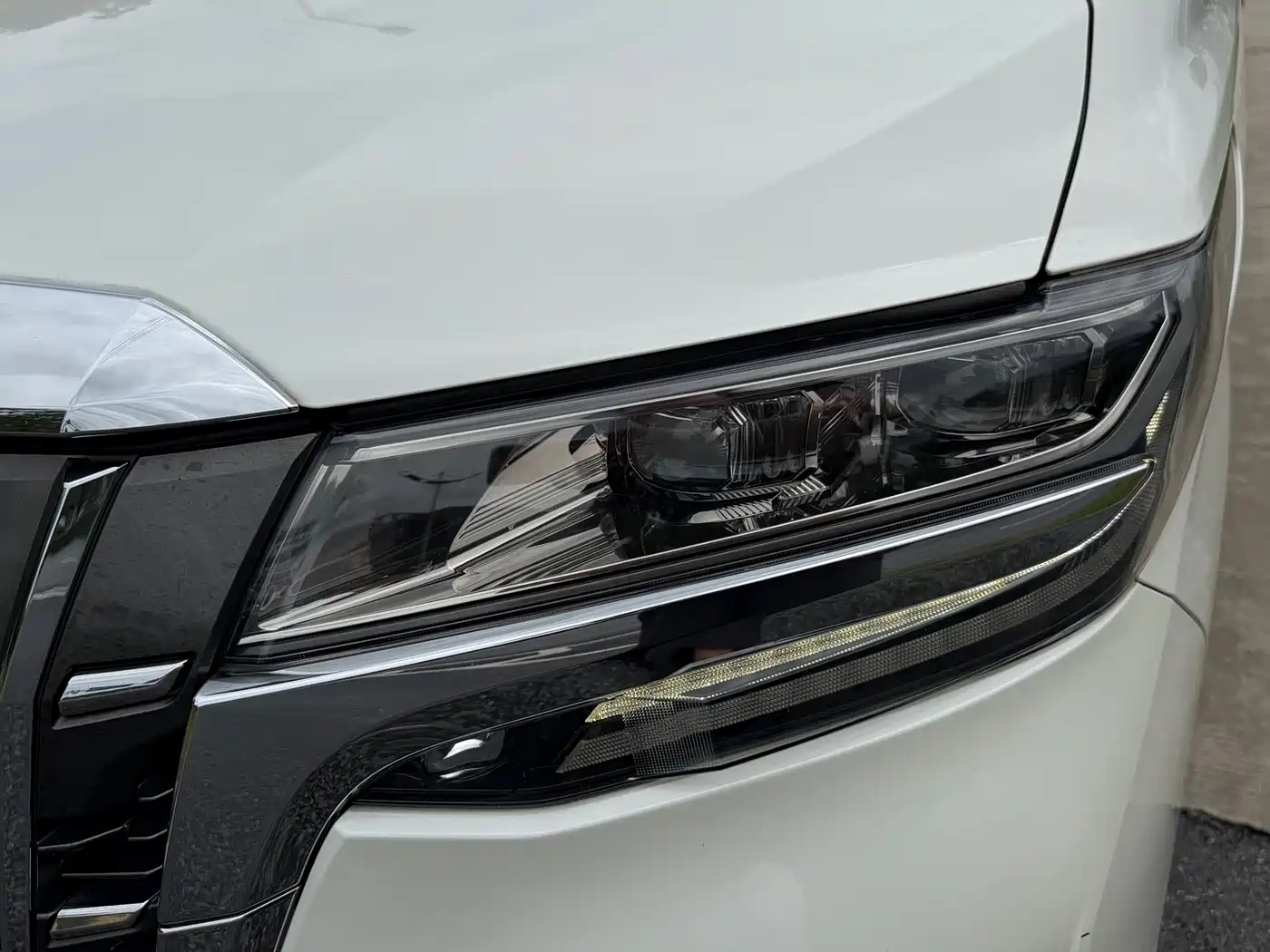 Toyota Alphard 2018 Facelift 3.5L Luxury Edition фото 23