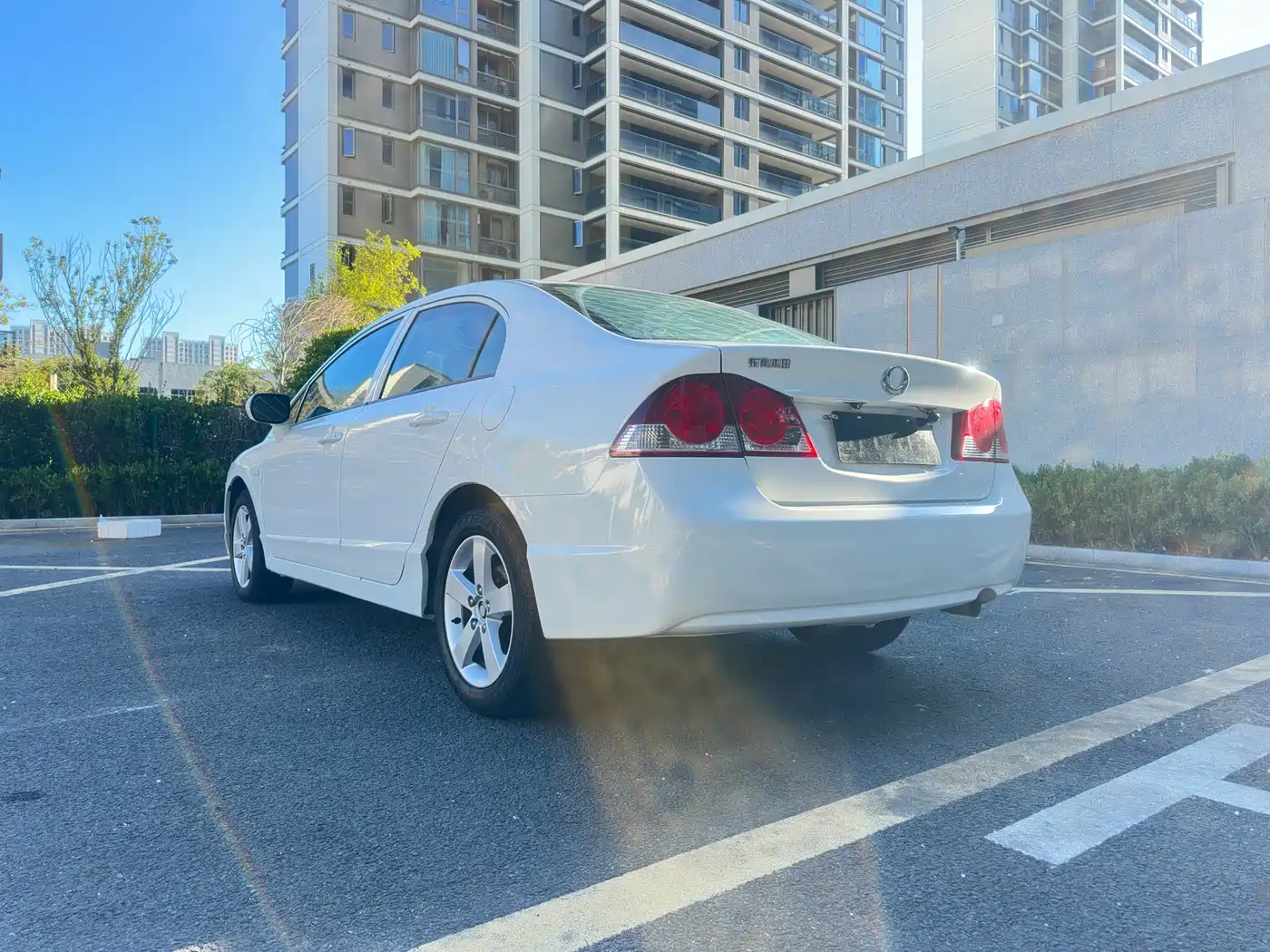 CIIMO CIIMO 2013 2012 1.8L Automatic