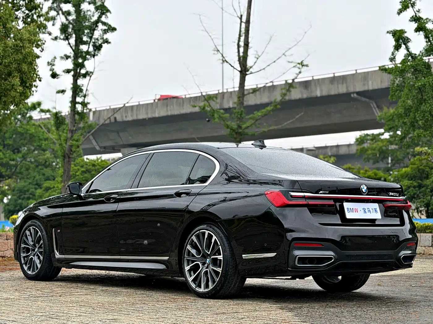 BMW 7 Series 2019 Facelift 740Li xDrive Executive M Sport Package фото 18