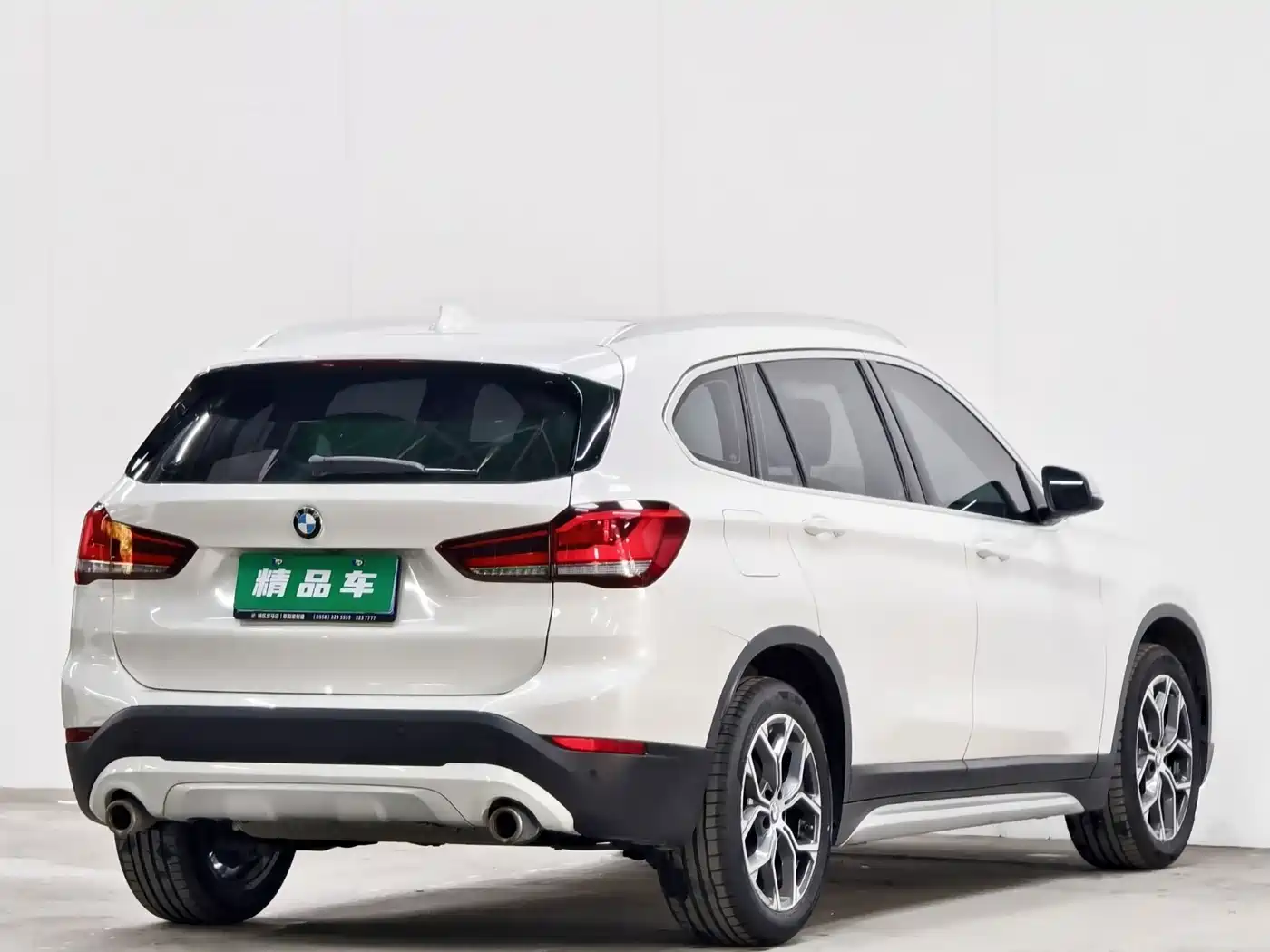 BMW X1 2022 sDrive20Li Fashion фото 4