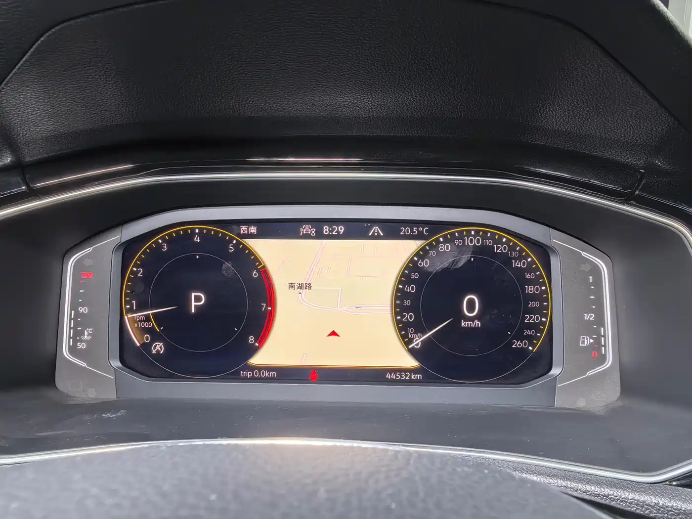 Volkswagen T-ROC 2022 280TSI DSG 2WD Comfort PLUS фото 12