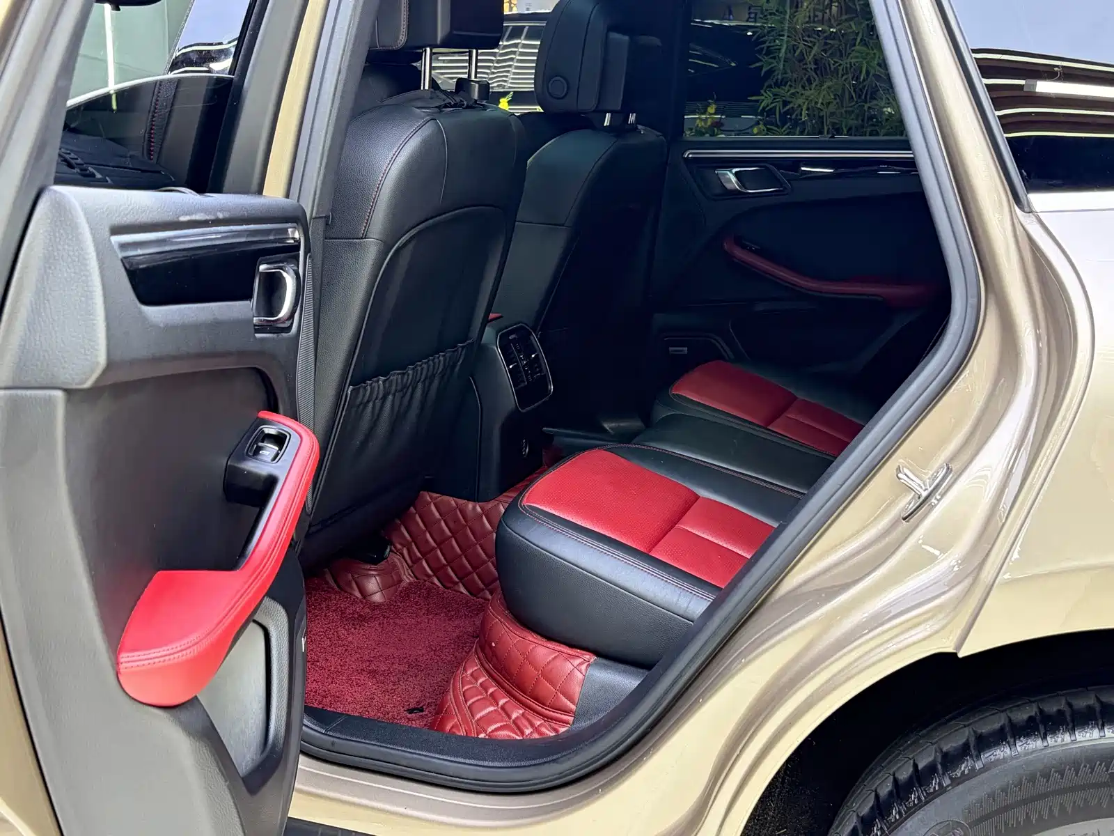 Фото 8 - Porsche Macan