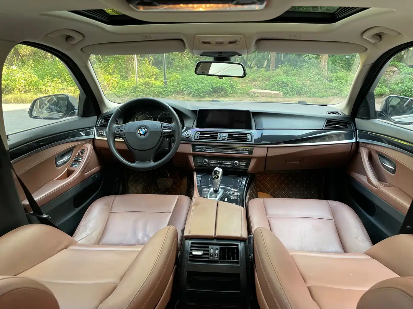 BMW 5 Series 2014 520Li Elegance фото 19