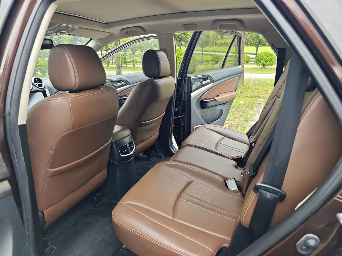 BYD S7 2016 2016 2.0T Automatic Premium Model