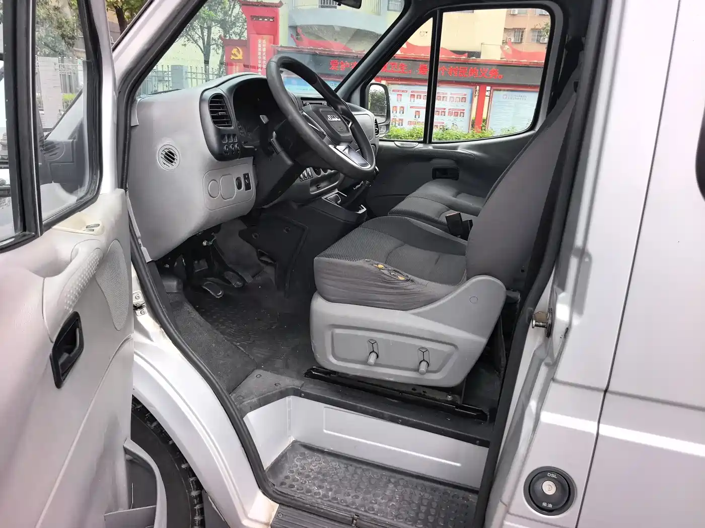 Jiangling Tesun 2018 2017 2.8T Business Short Wheelbase Medium Roof 7/8-seat JX493