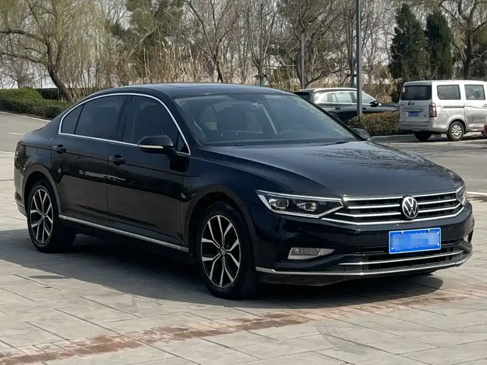 Volkswagen Magotan 2020 330TSI DSG Leading фото 3