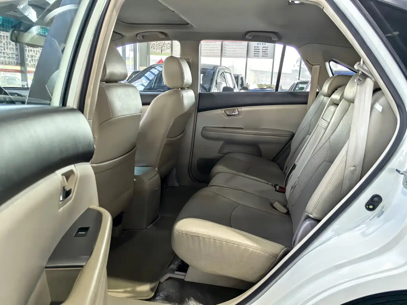 BYD S6 2013 2014 Model 2.0L Manual Elite 5-Seater
