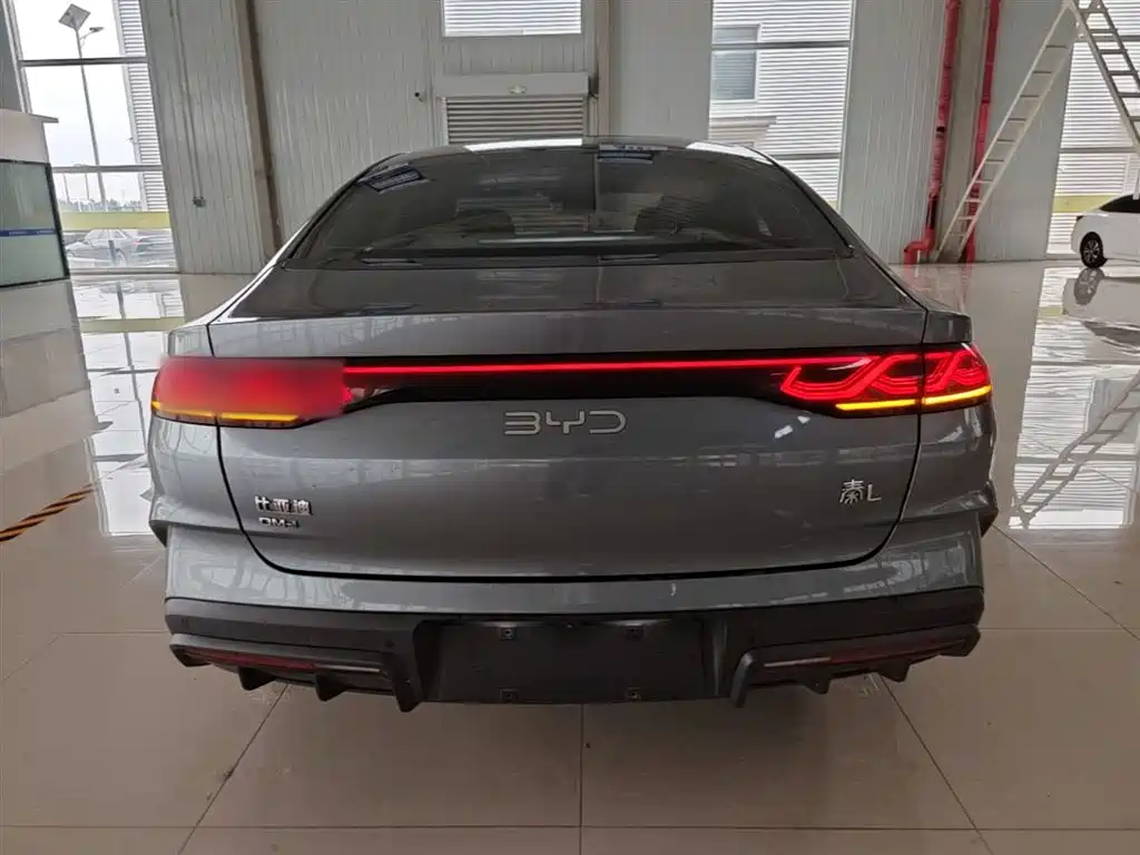 BYD Qin L 2024 DM-i 120KM Superior Edition фото 6