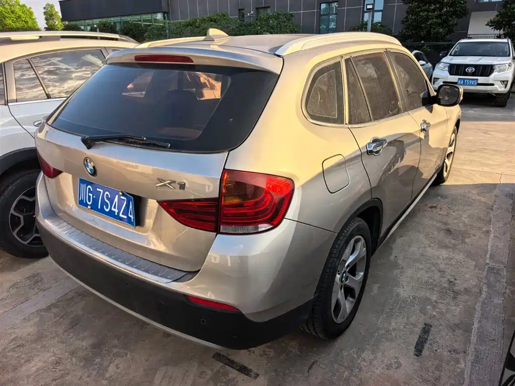 BMW X1 (Import) 2012 sDrive18i Luxury фото 6