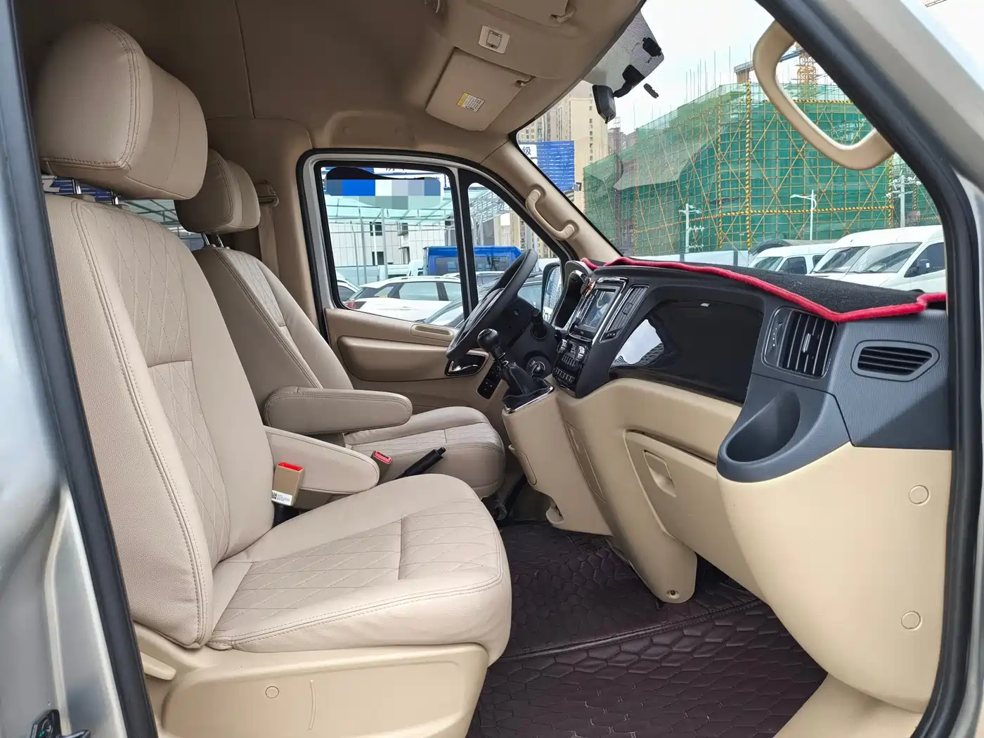 Foton Tuyano 2023 2023 2.0T Passenger Luxury Manual Long Wheelbase Medium Roof Single Rear Tire 9-Seater