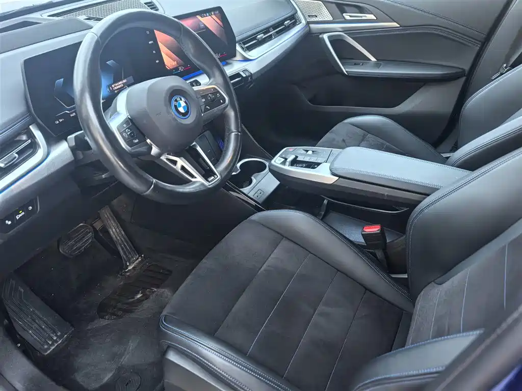 BMW iX1 2025 2025 eDrive25L M Sport Package