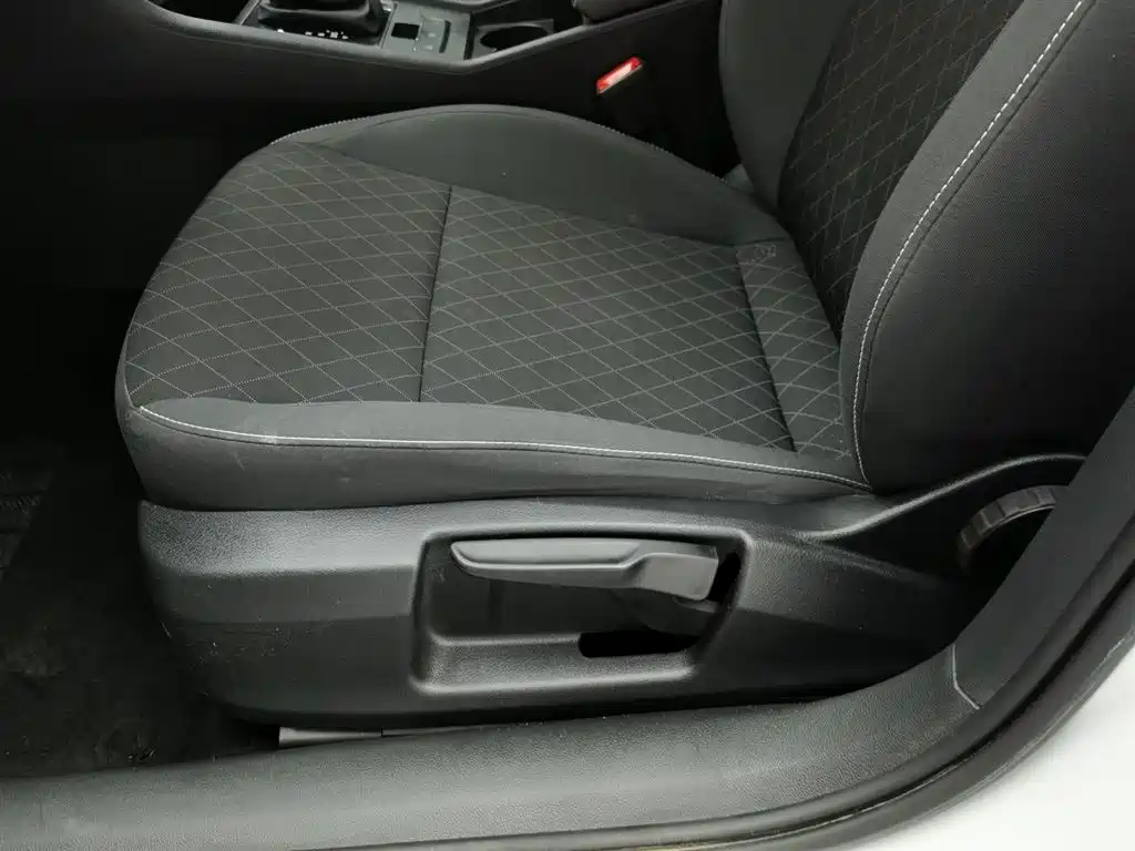 Škoda Superb 2019 TSI280 DSG Standard Edition фото 20