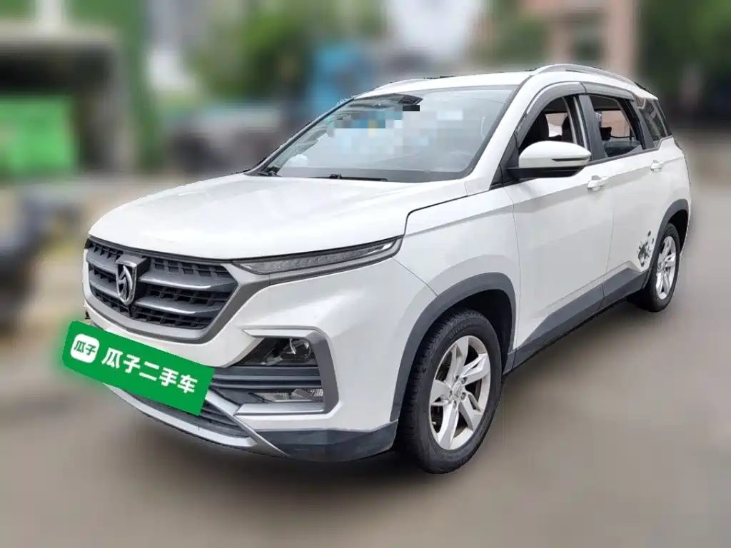 Baojun 530 2019 2019 1.5T Manual Elite (7-seater) China V