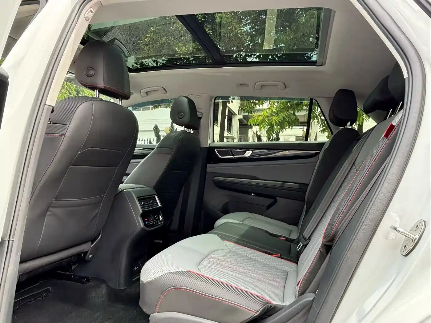 Volkswagen Teramont 2023 Teramont X 380TSI 4Motion Premium Luxury фото 7