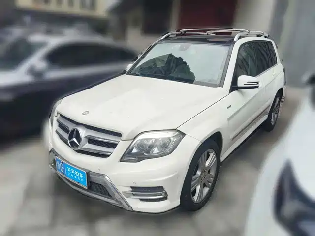 Mercedes-Benz GLK-Class 2015 GLK 260 4MATIC Dynamic Ultimate Edition — фото 1