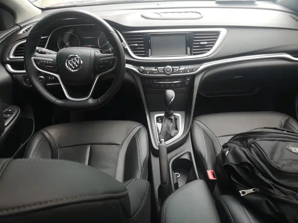 Фото 10 - Buick Excelle