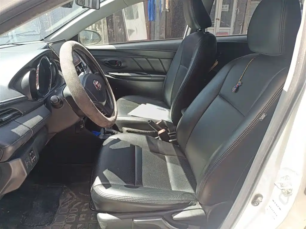 Toyota YARiS L Zhi Xuan 2016 Facelift 1.5E CVT Charming Edition фото 8