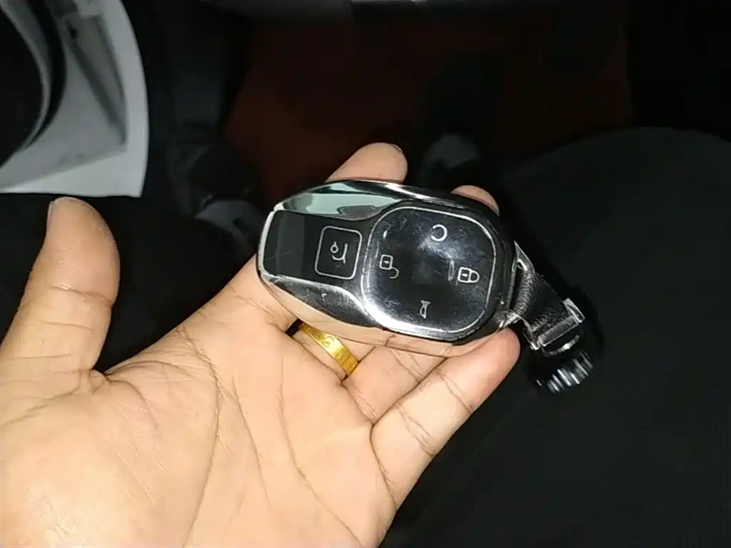 GAC Trumpchi Trumpchi E8 NEV 2024 Model 150km MAX фото 9