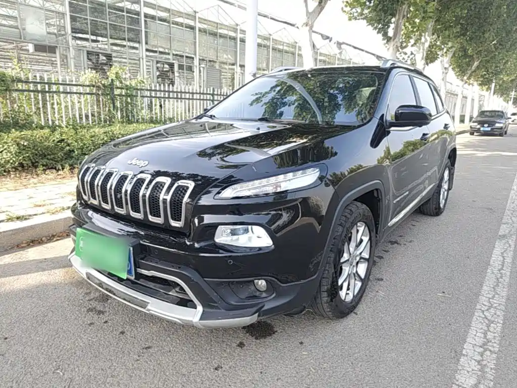 Jeep Cherokee 2016 — пригон из Китая