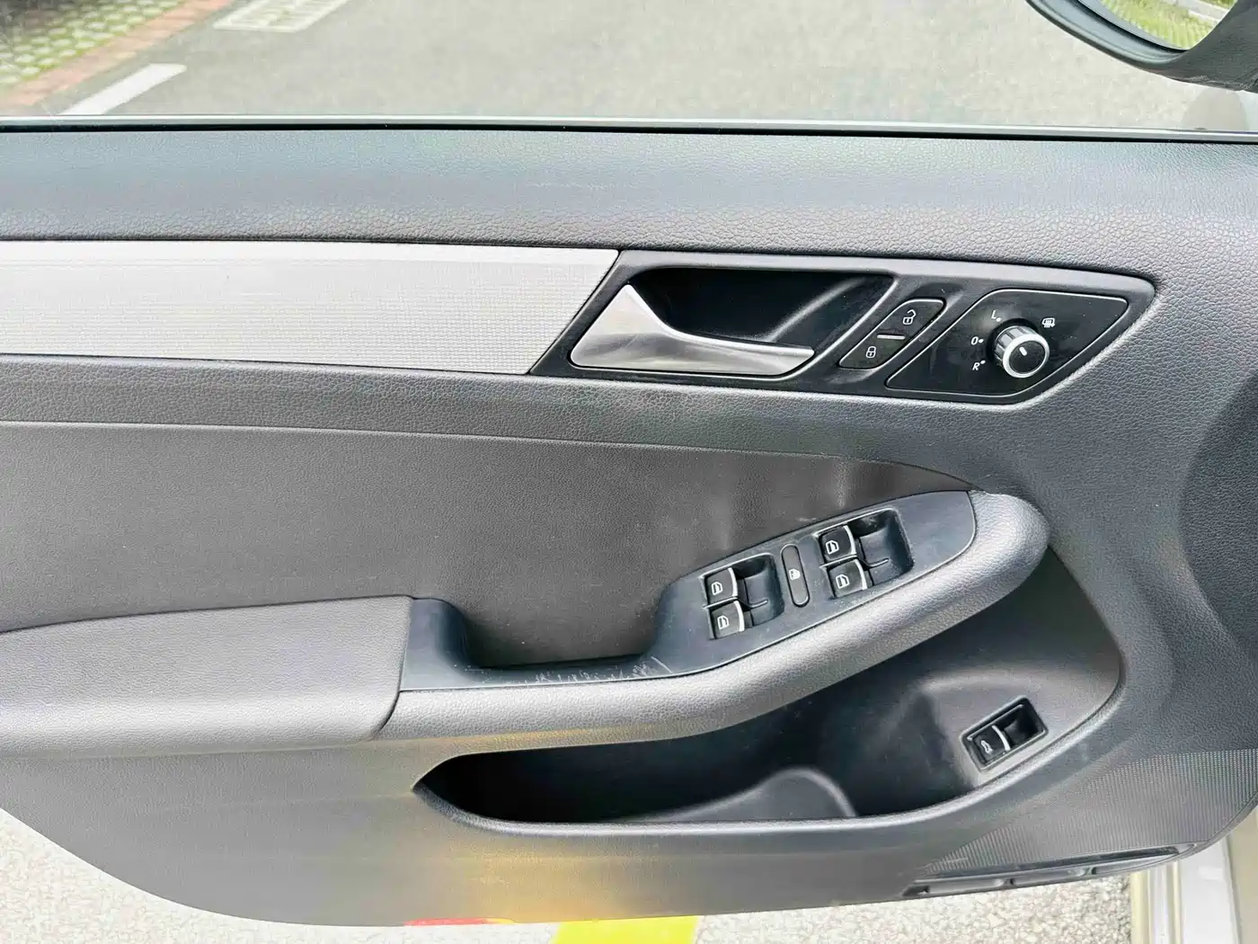 Volkswagen Sagitar 2014 1.4TSI Automatic Luxury фото 9
