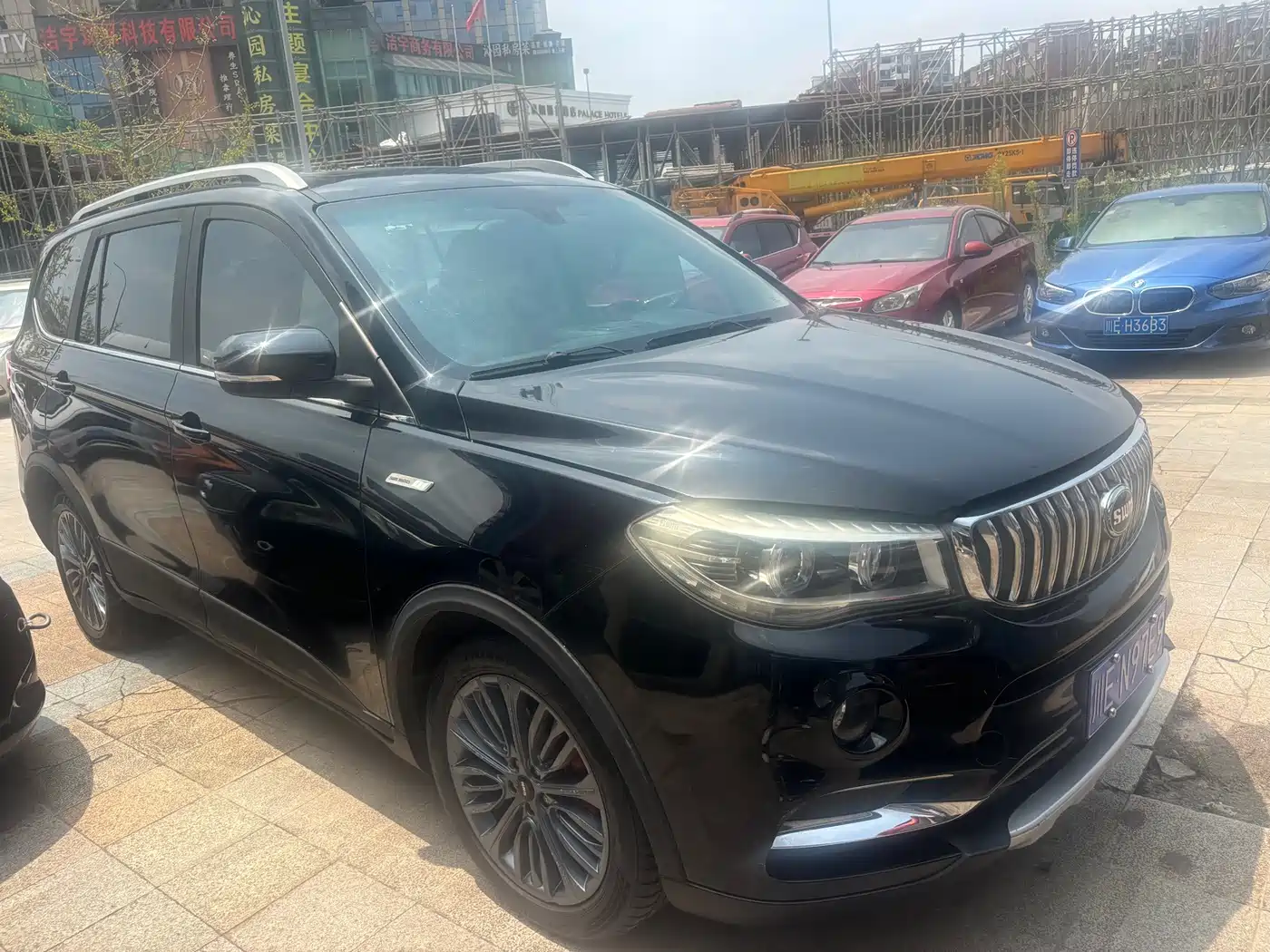SWM Motor SWM X7 2019 2017 1.5T Automatic Smart 7-seater