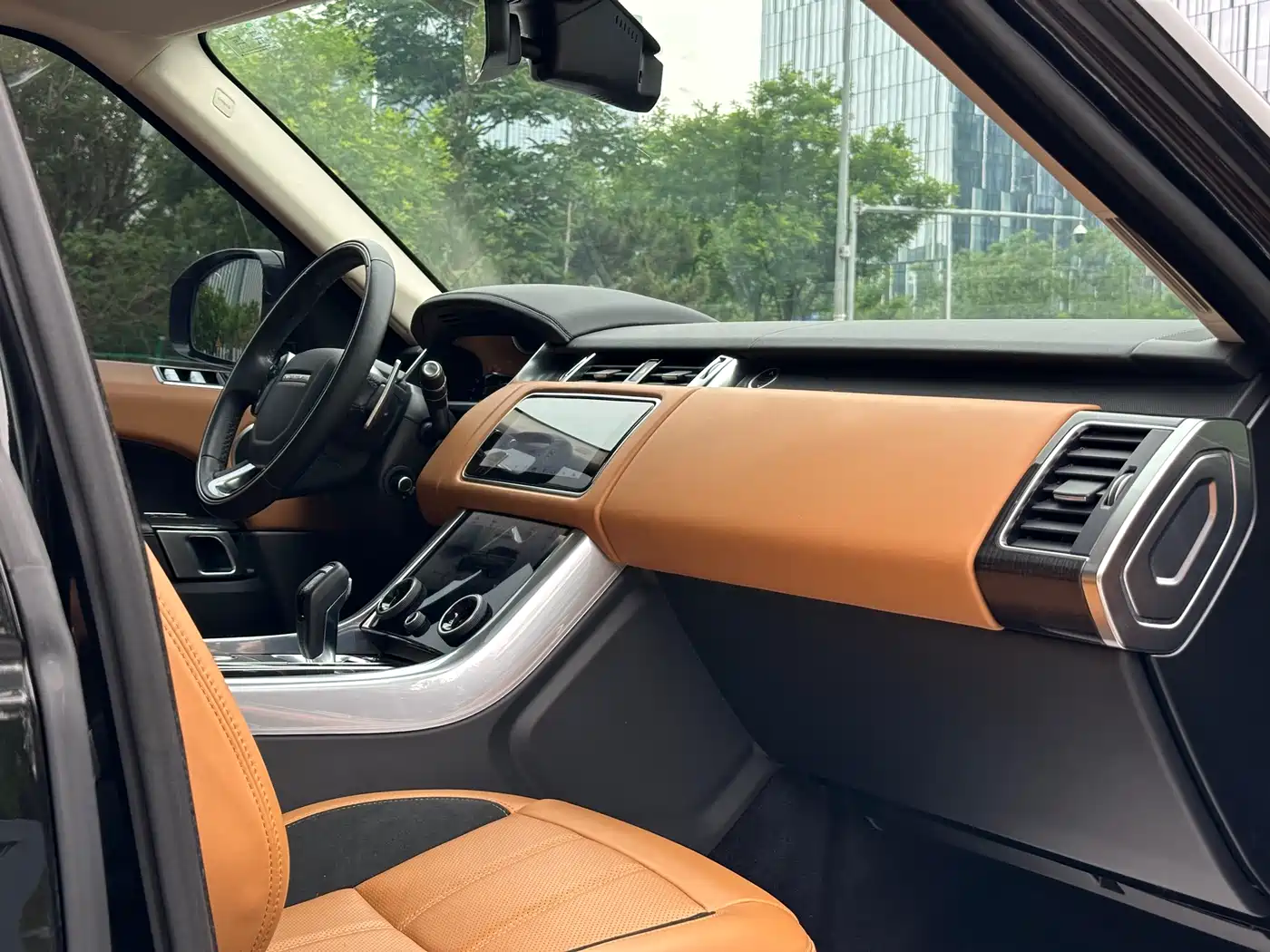 Land Rover Range Rover Sport 2021 3.0 L6 Gloss Black Edition фото 6