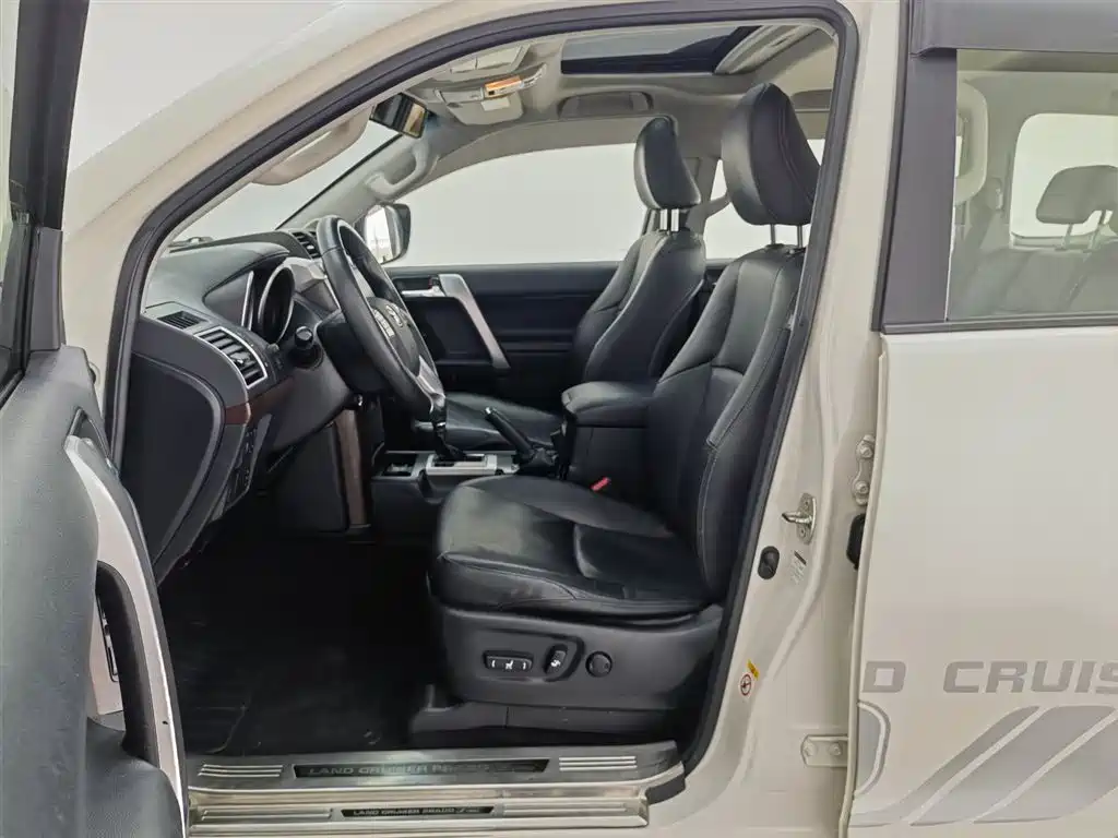 Toyota Prado 2016 3.5L Auto TX-L фото 10