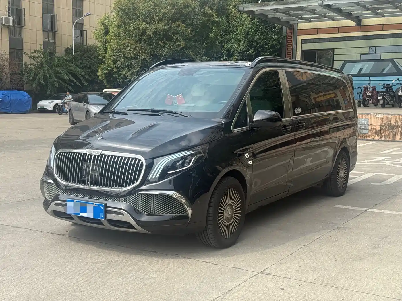 Mercedes-Benz Vito 2023 2.0T Business 7-Seater
