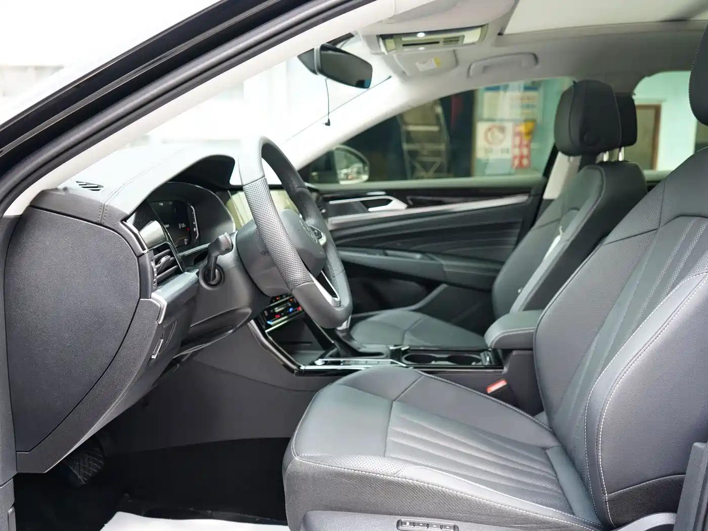 Volkswagen Passat 2025 2024 380TSI Starlight Dragon Soaring Edition