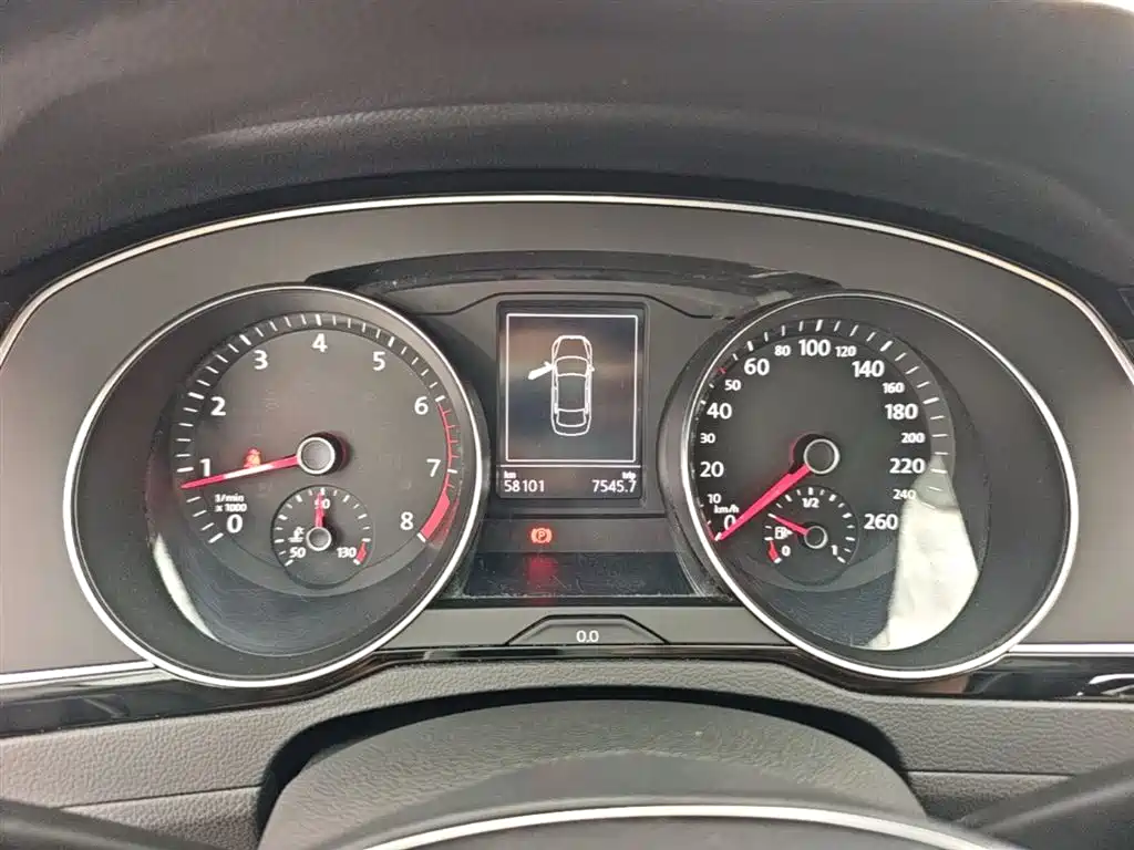 Volkswagen Magotan 2019 330TSI DSG Luxury Class China VI фото 12