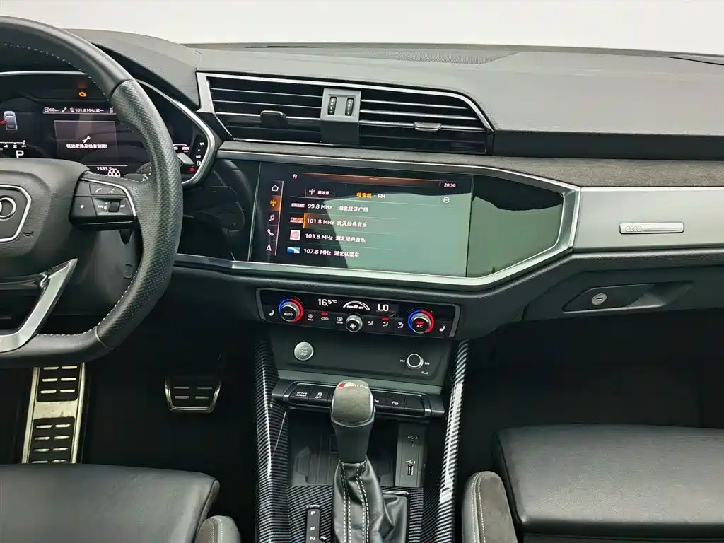 Audi Q3 Sportback 2020 40 TFSI Fashion фото 12