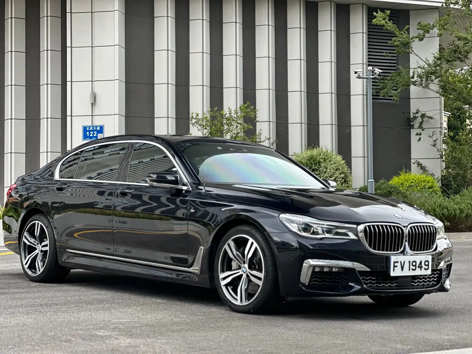 Фото 3 - BMW 7 Series