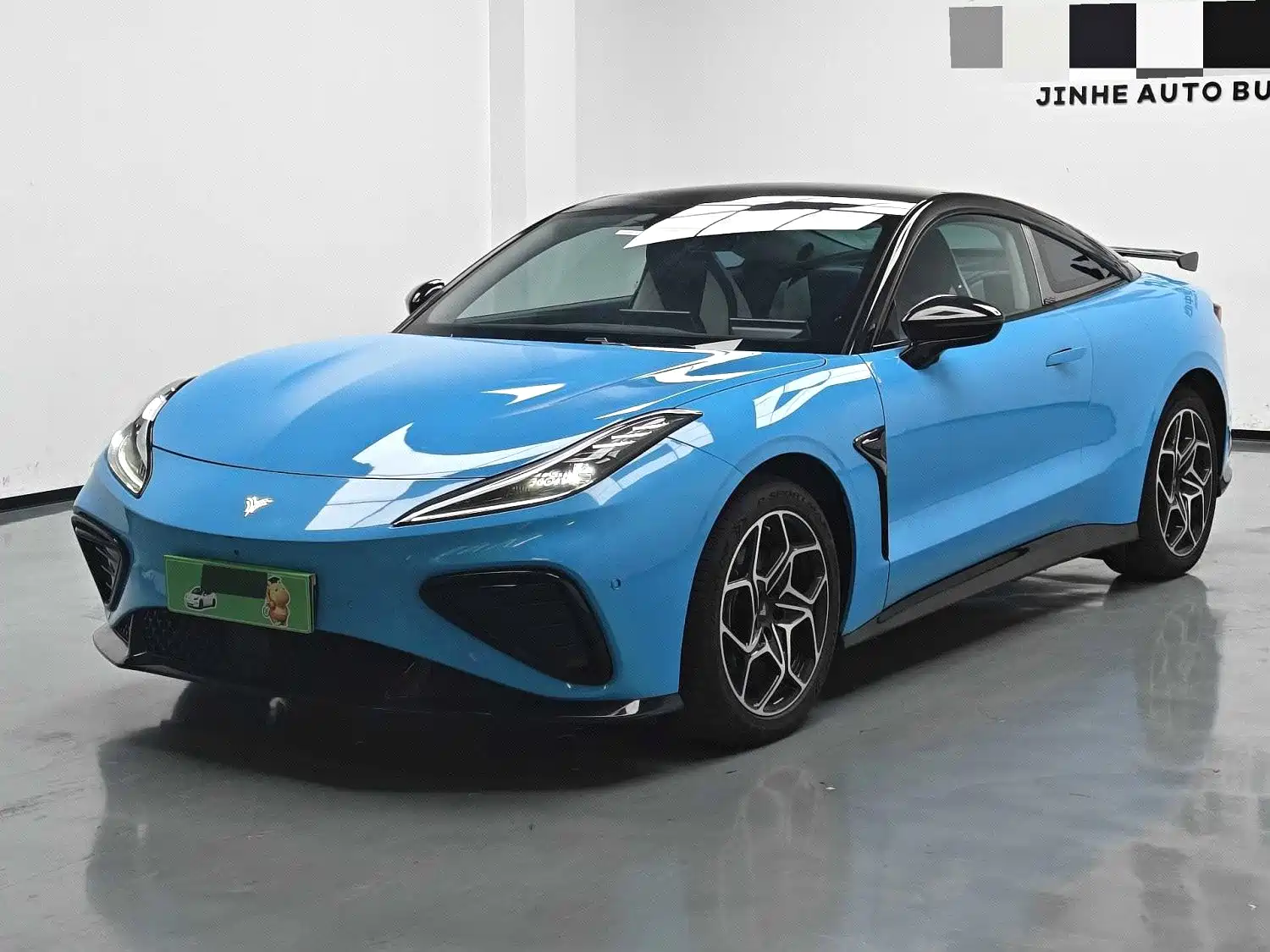 Фото 1 - Nezha Auto Nezha GT