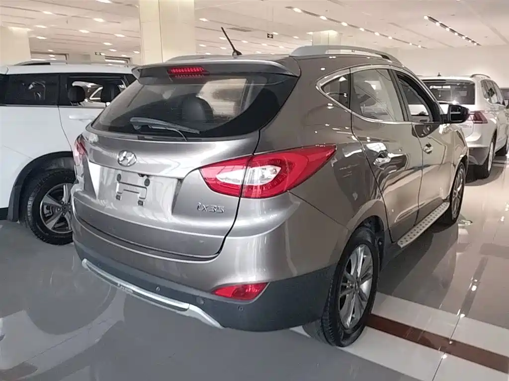 Hyundai Beijing Hyundai ix35 2013 2.0L Auto 2WD Smart GLS China IV фото 7