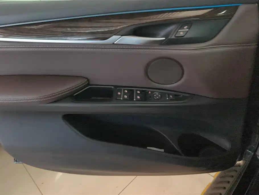 BMW X5 (Import) 2018 xDrive28i фото 7