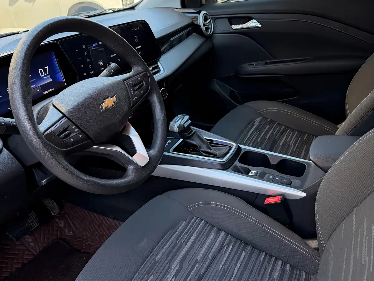 Chevrolet Monza 2023 1.5L DCT Enjoyment Edition фото 7