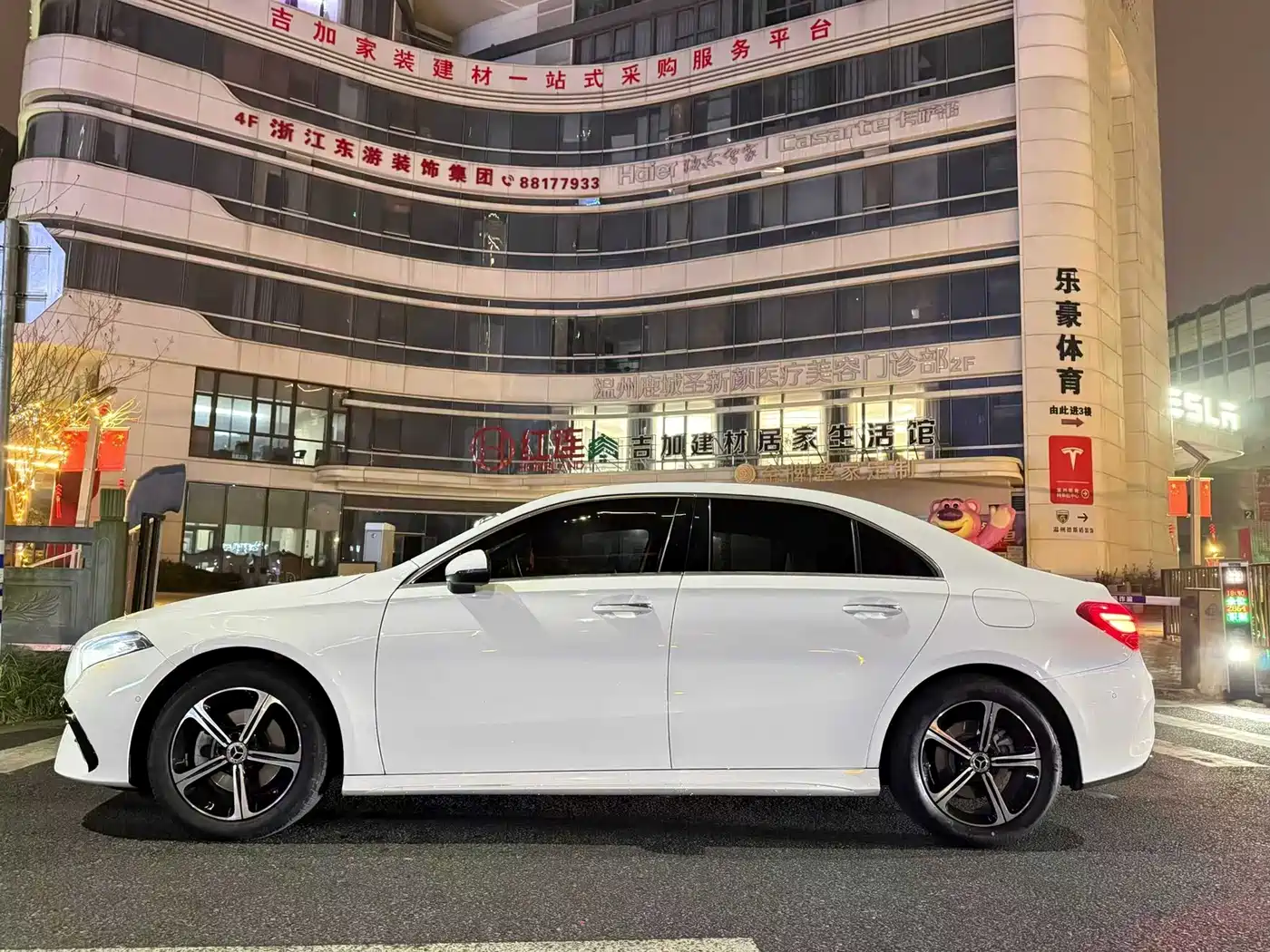 Mercedes-Benz A-Class 2023 A 200 L Fashion фото 3