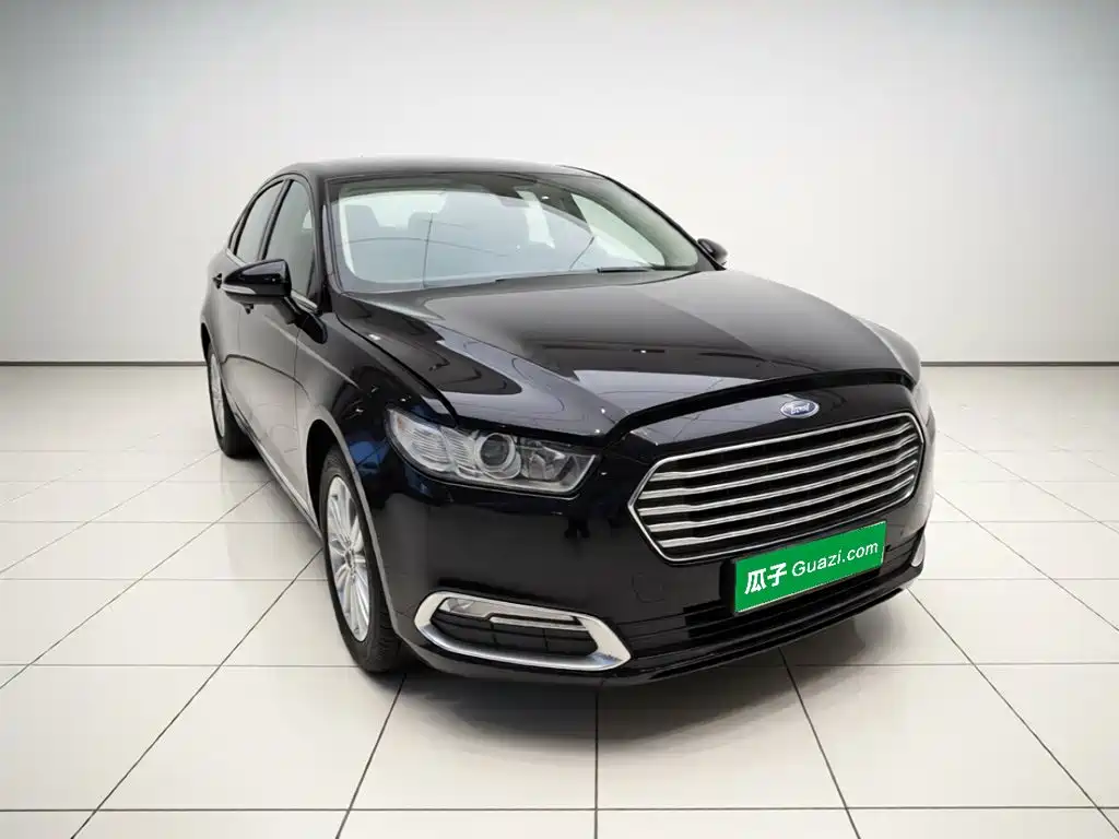 Фото 3 - Ford Taurus