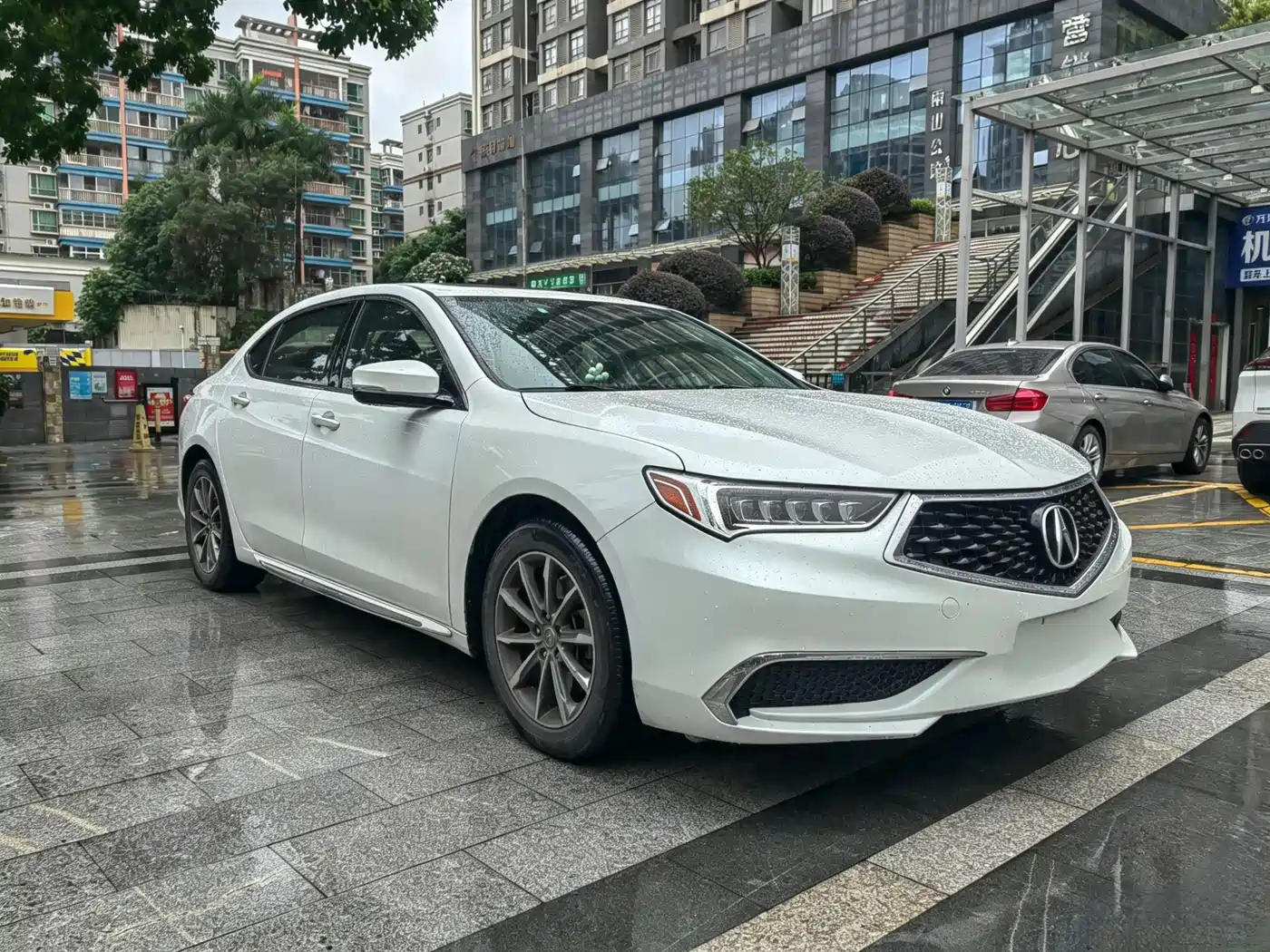 Acura TLX-L 2018 2.4L Comfort Edition фото 3